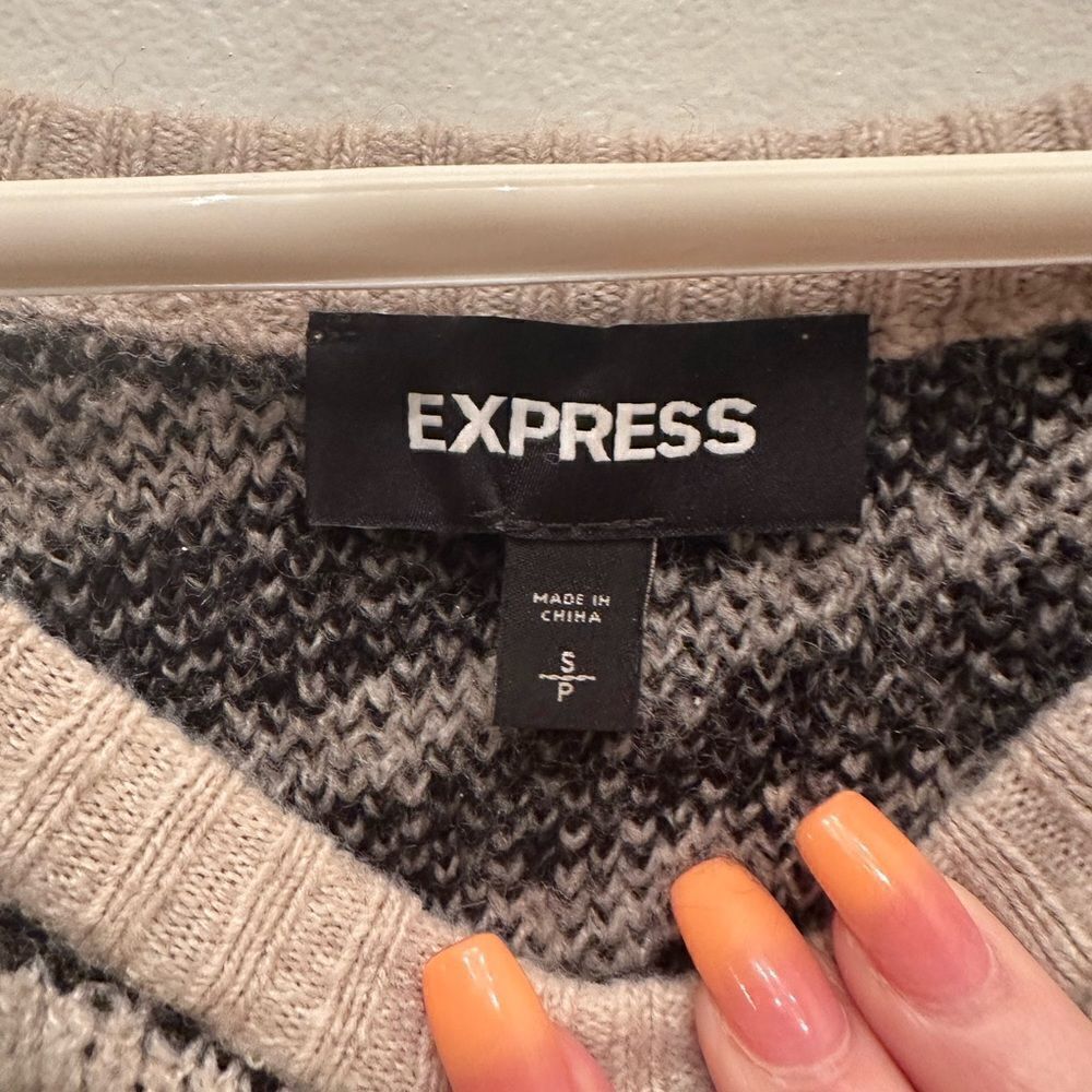 Express Fuzzy Sweater - Picture 2 of 3